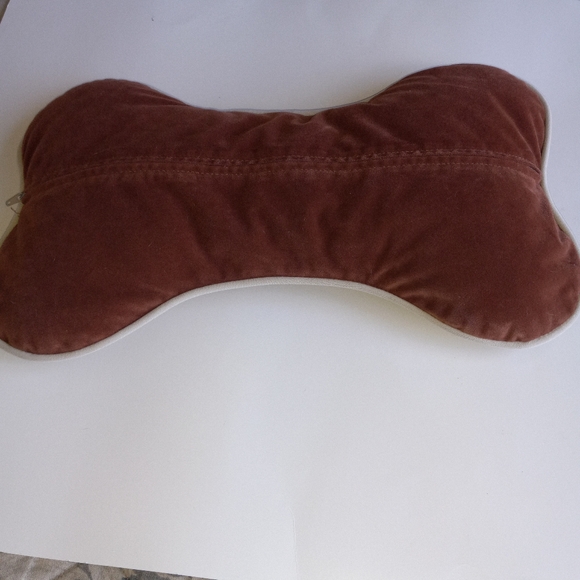 Dog bone shape pillow with name embroidery Tasha 17 x10 brown clean - Picture 2 of 5